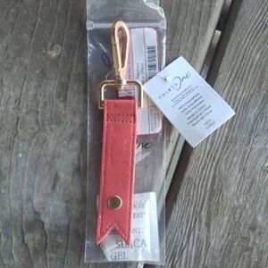 Thirty-One Coastal Red Smooth Pebble Cord Wrap Keychain